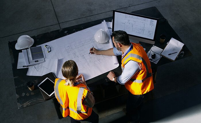 Illustration of UIB's Engineering Insurance services, focusing on comprehensive solutions for construction risk management in Dubai.
